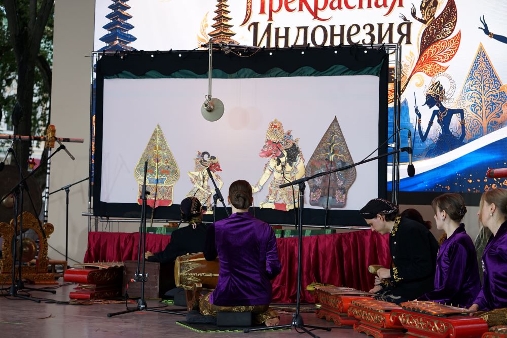 Pencak Silat hingga Wayang Pukau Masyarakat di Jantung Kota Moskow 